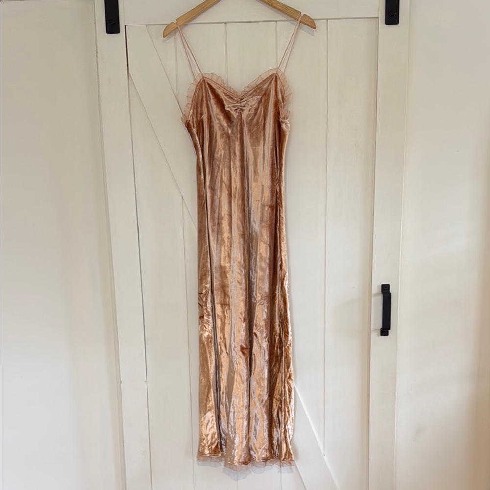 Doen Slip Midi Dress in Blush Champagne Velvet